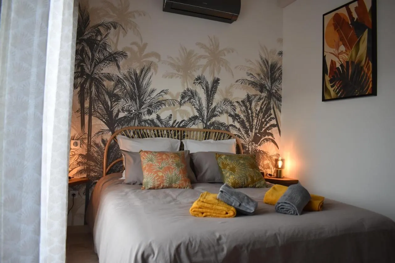 Holiday home Les Palmiers Des Causses Villa Saint-Rome-de-Tarn France